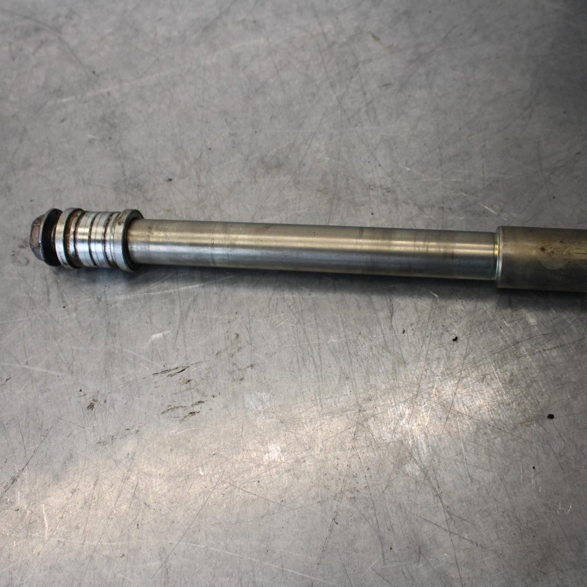 08-16 YAMAHA YZF R6 FRONT WHEEL RIM AXLE PIVOT BOLT 2C0-25181-00-00 BB436