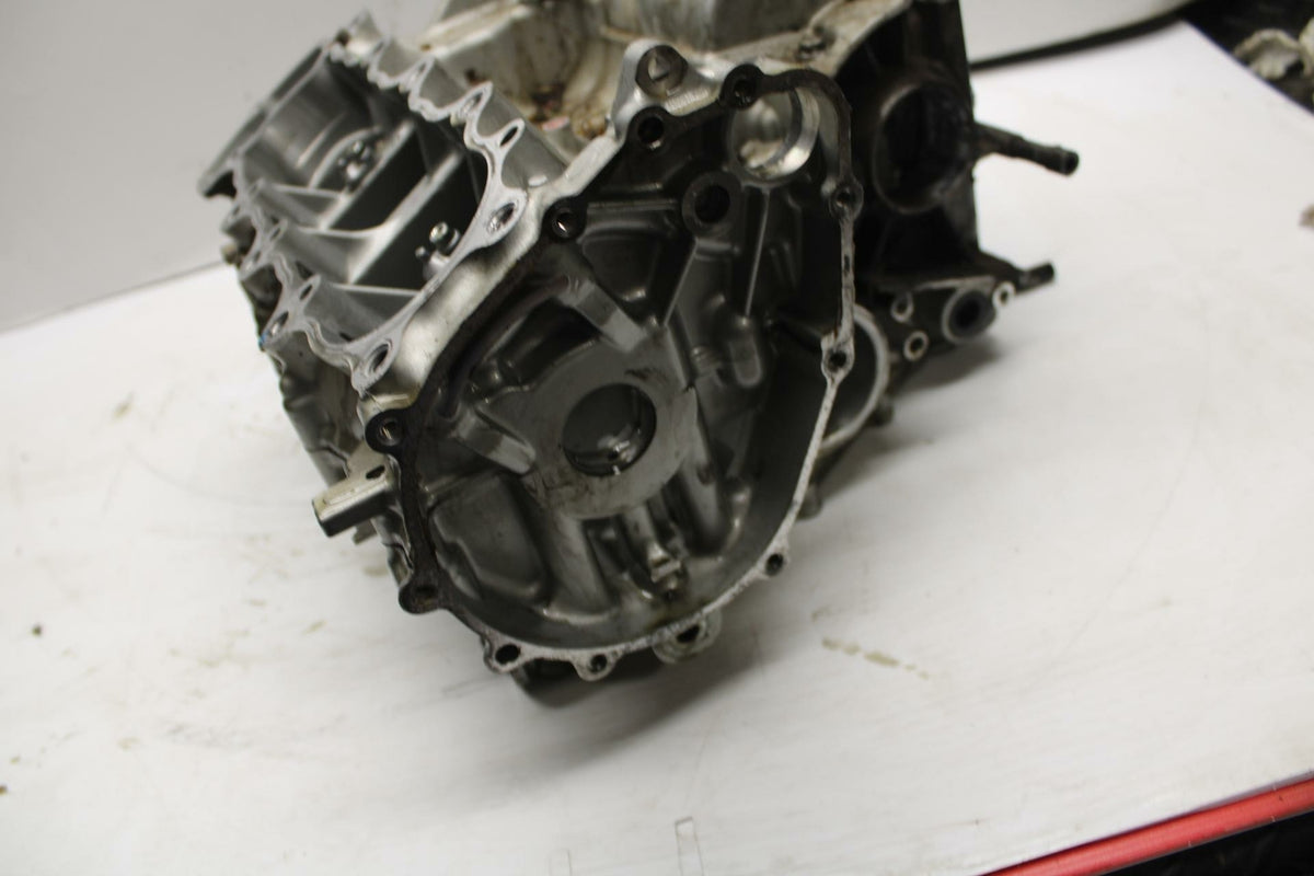 03 KAWASAKI NINJA ZX6RR ZX600K ENGINE MOTOR CRANKCASE CRANK CASES BLOCK BB264