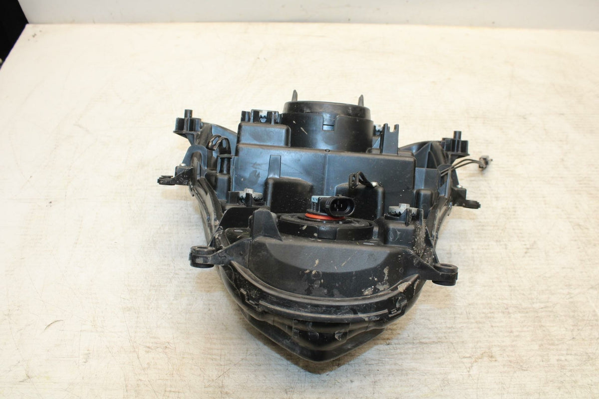11-19 SUZUKI GSXR600 FRONT HEADLIGHT HEAD LIGHT LAMP BB371