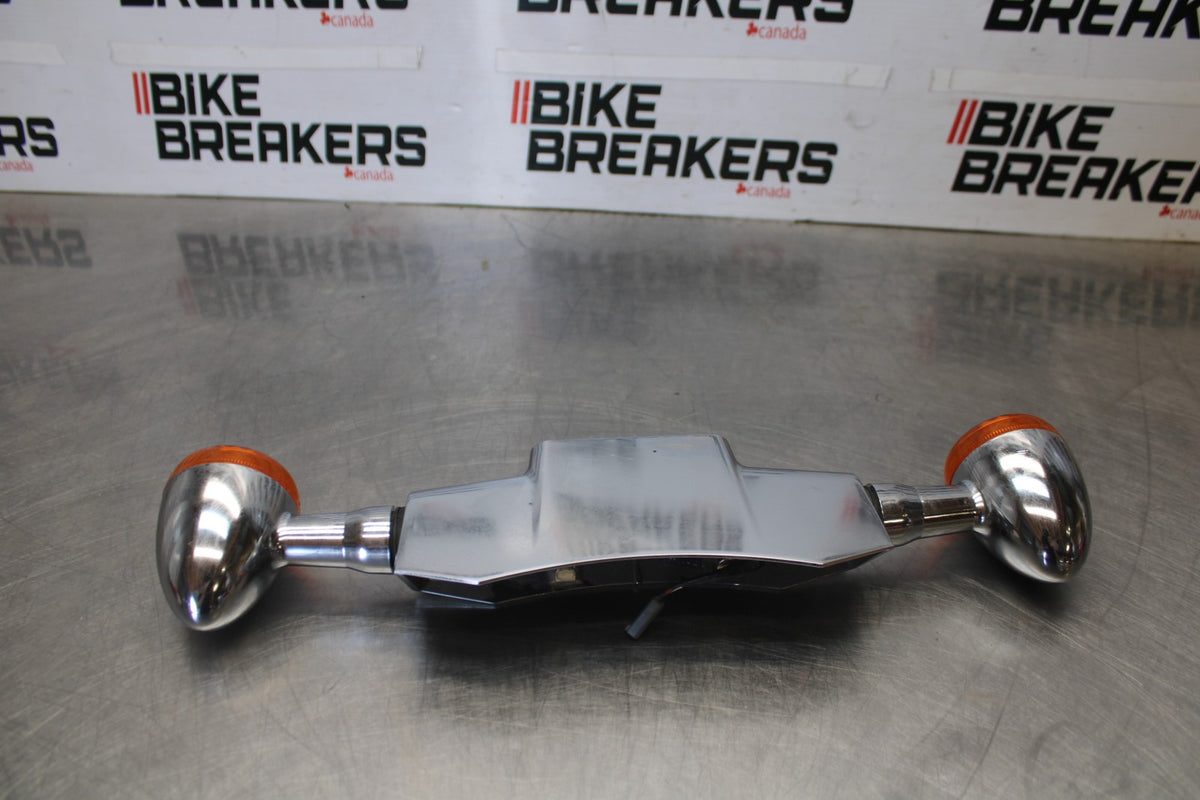 05-09 SUZUKI BOULEVARD C90 REAR TURN SIGNAL LIGHTS & BAR MOUNT BRACKET BB918