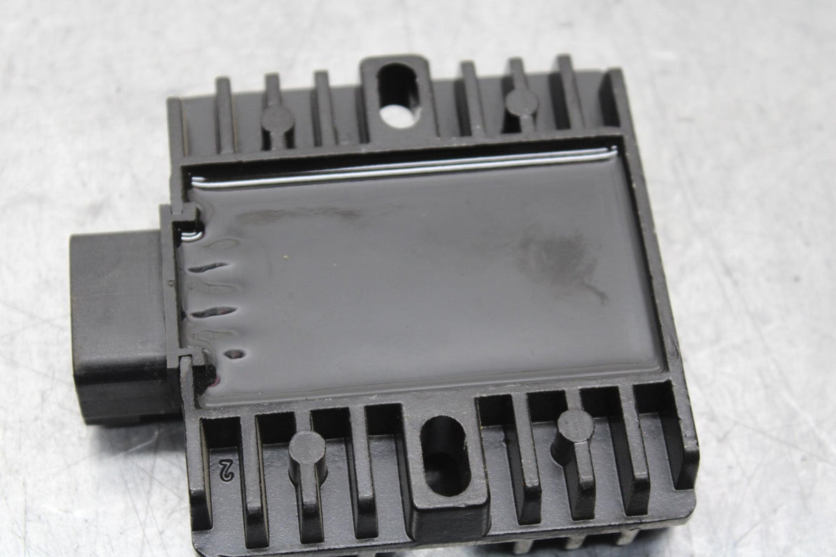 2007 Yamaha YZF R6 RECTIFIER VOLTAGE REGULATOR 4XY-81960-00-00 BB590