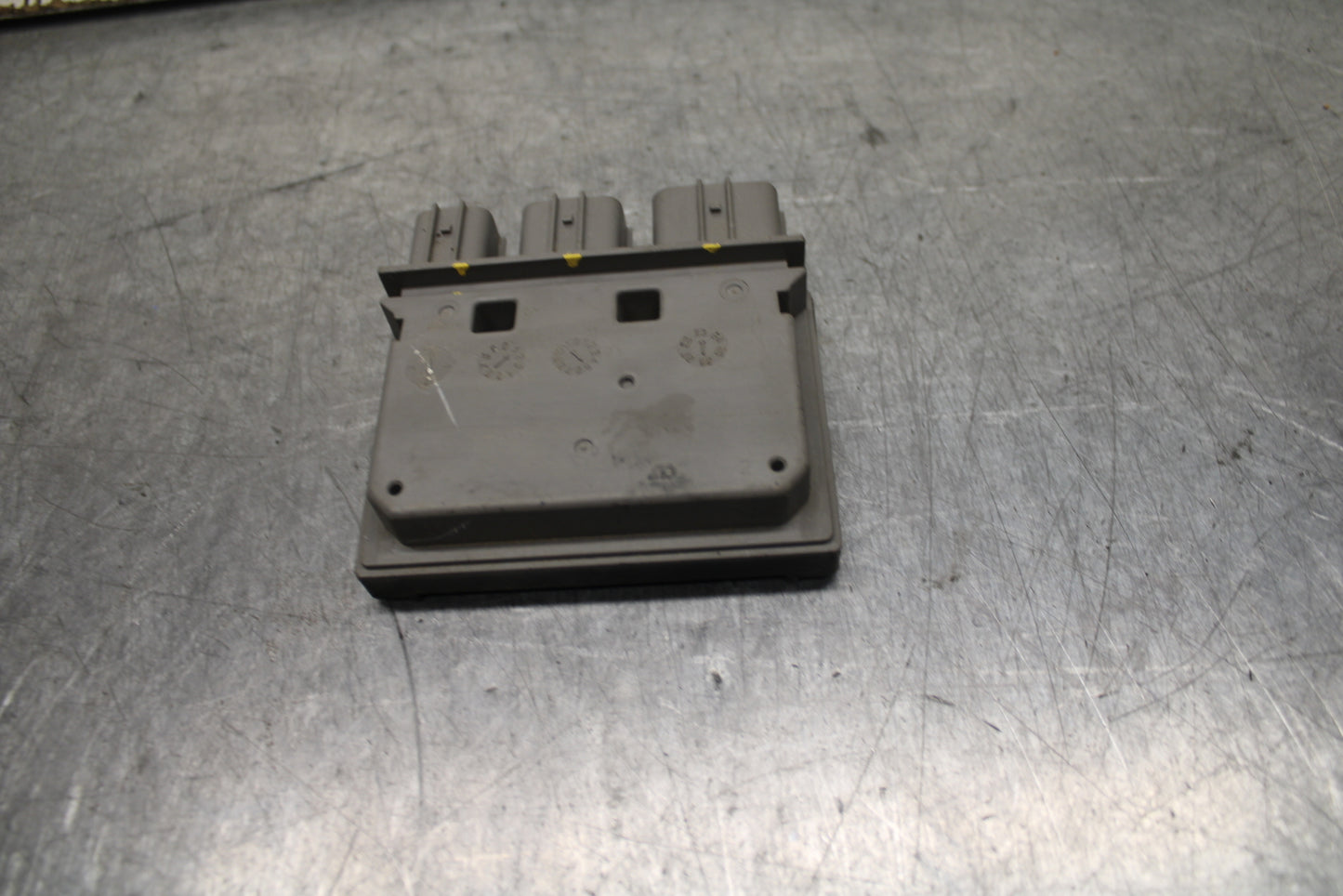 24 KAWASAKI NINJA 500 ABS RELAY ASSEMBLY FUSE BOX BB744