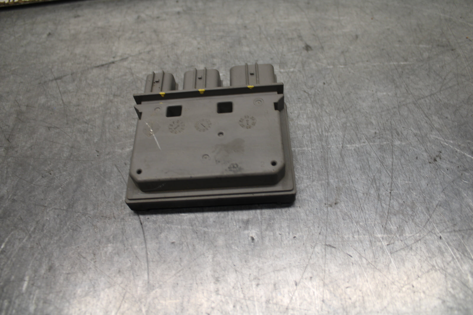 24 KAWASAKI NINJA 500 ABS RELAY ASSEMBLY FUSE BOX BB744