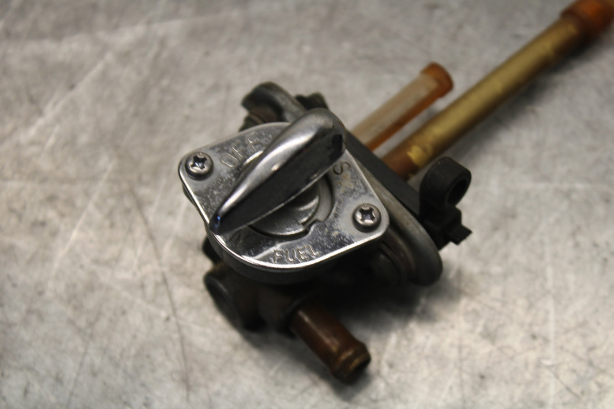 05-06 YAMAHA ROYAL STAR GAS TANK FUEL PETCOCK BB697