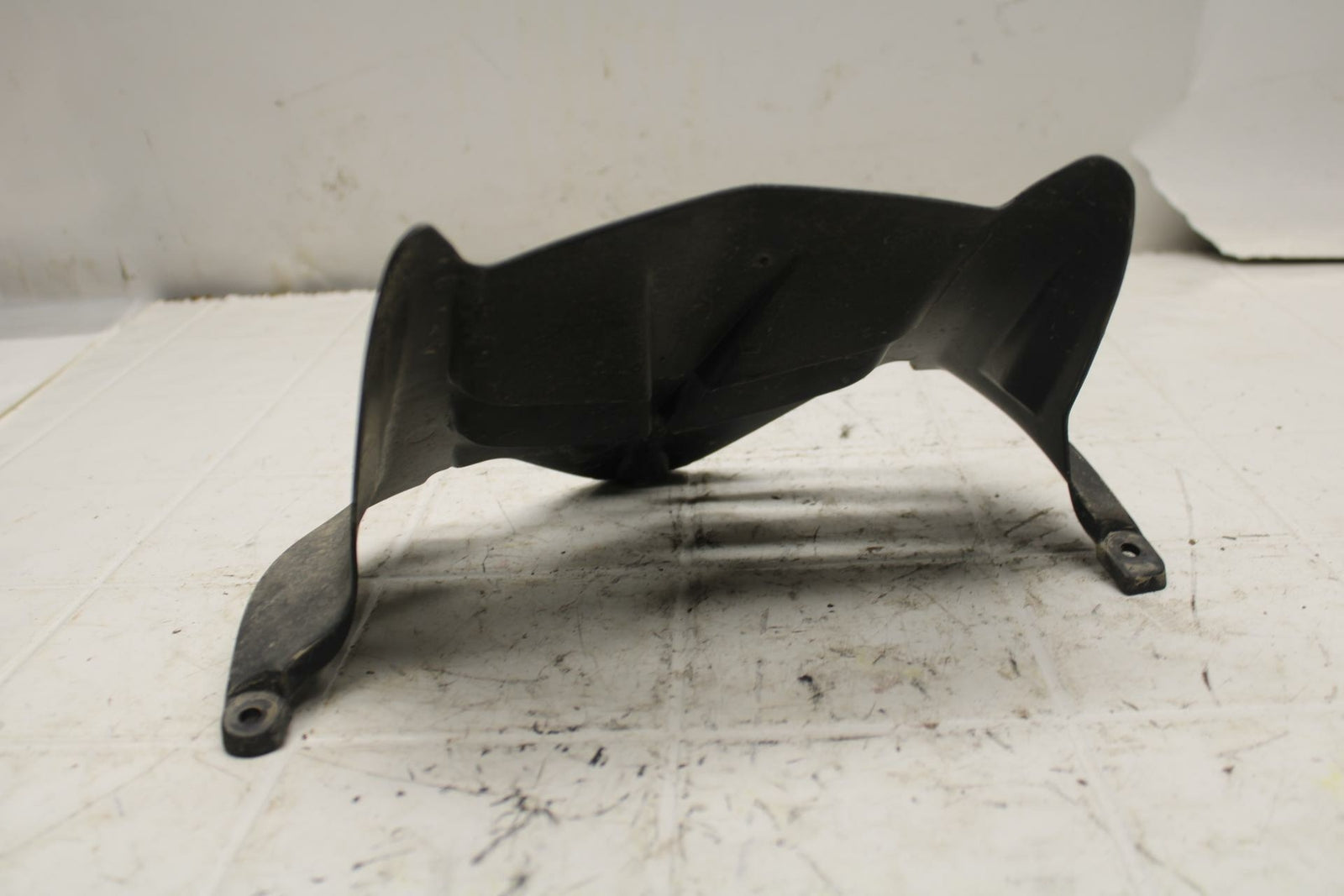 19-20 KAWASAKI NINJA ZX6R ZX636 REAR BACK WHEEL TIRE HUGGER FENDER BB407