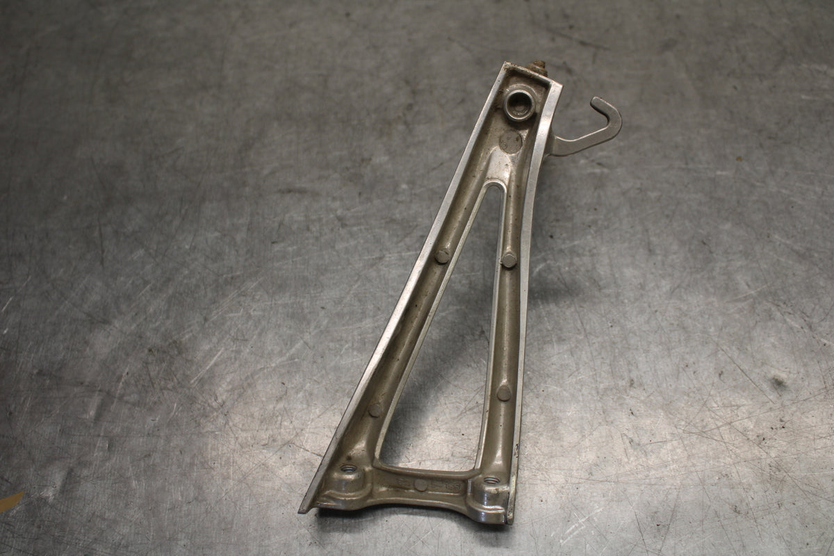 08-09 YAMAHA YZF R6S LEFT REAR BACK PASSENGER PEG  BB690