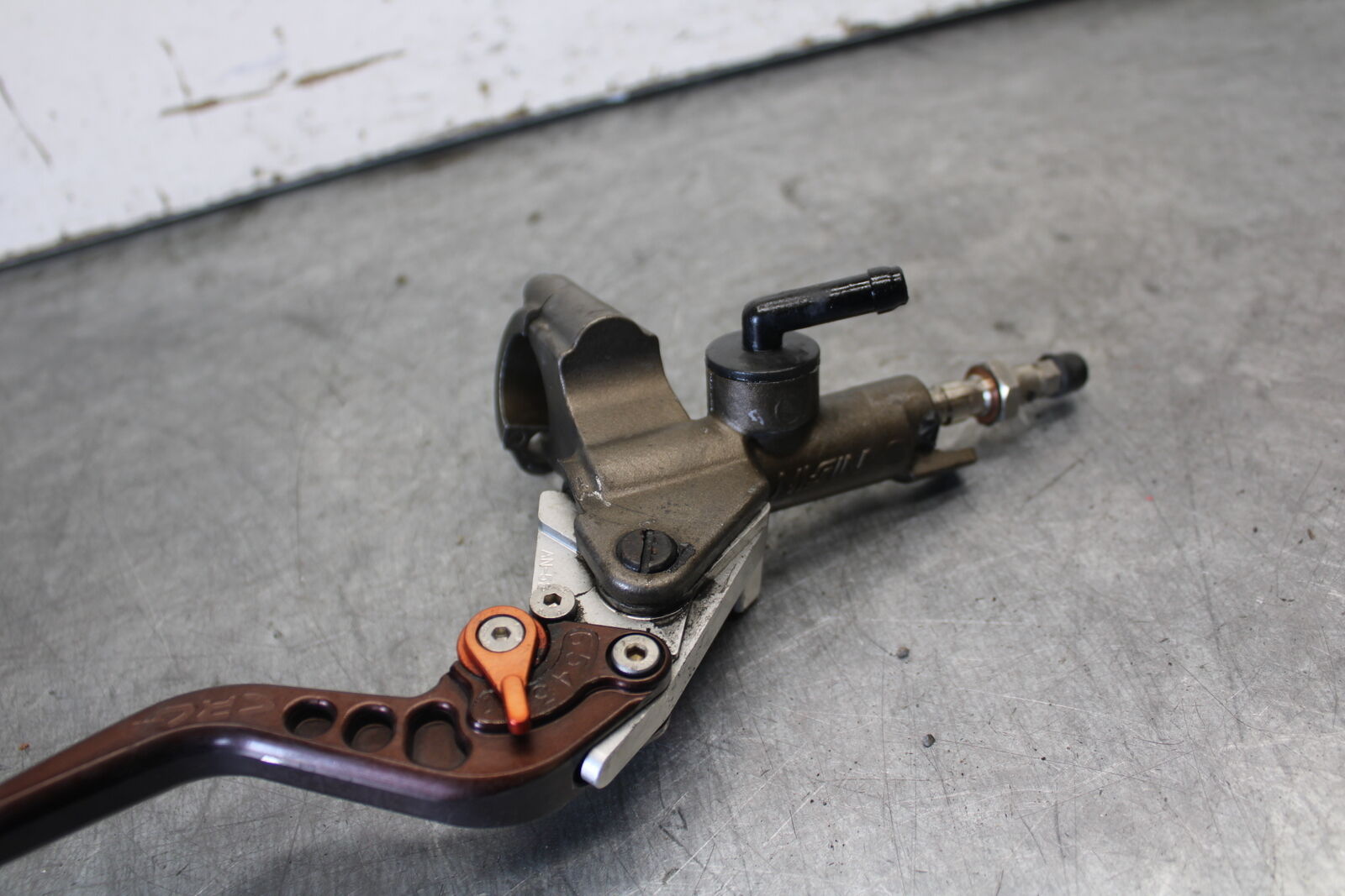 03-04 KAWASAKI NINJA ZX6RR FRONT BRAKE MASTER CYLINDER w/ CRG LEVER BB684