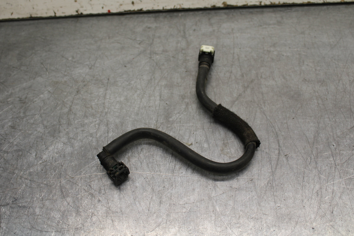 22-24 YAMAHA XSR900 FUEL HOSE GAS LINE TUBE PIPE BB710