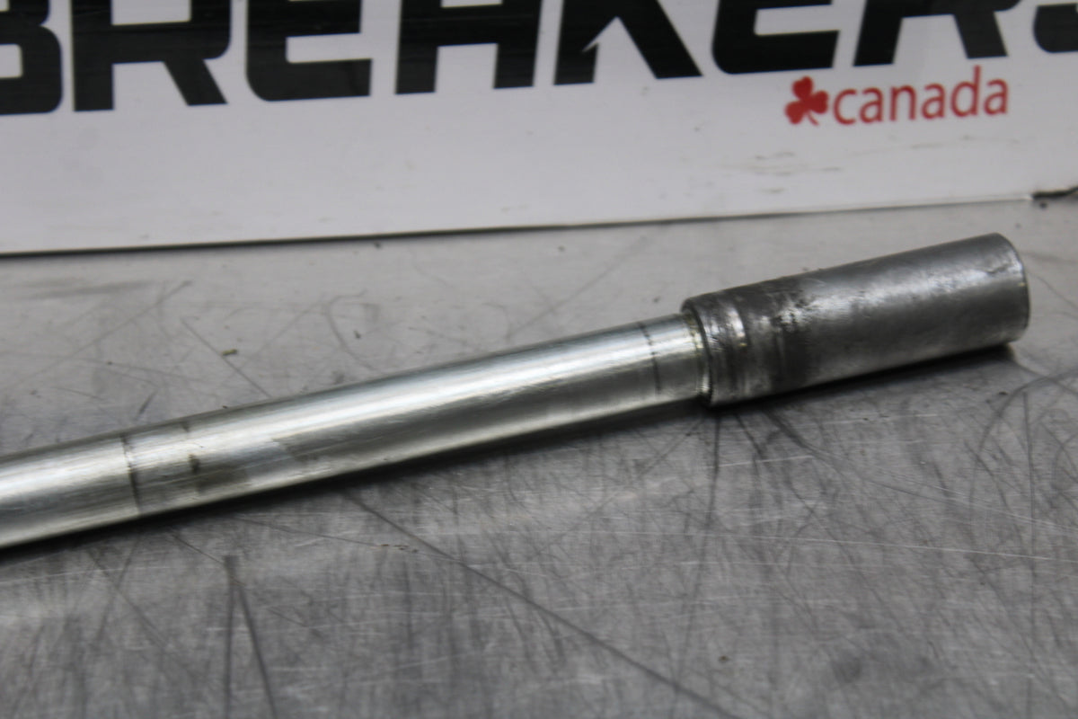 03 SUZUKI SV650S FRONT WHEEL RIM AXLE PIVOT BOLT BB167