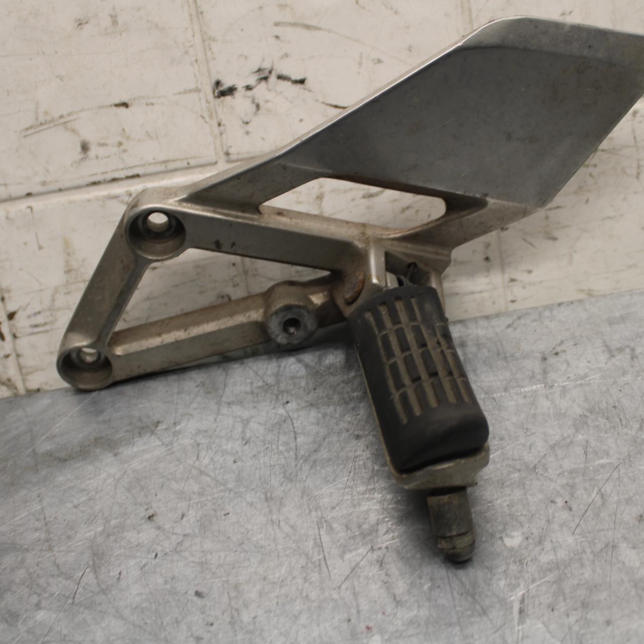 1992 Honda CBR600F2 LEFT REARSET REAR SET DRIVER FOOT PEG REST STOP BB40