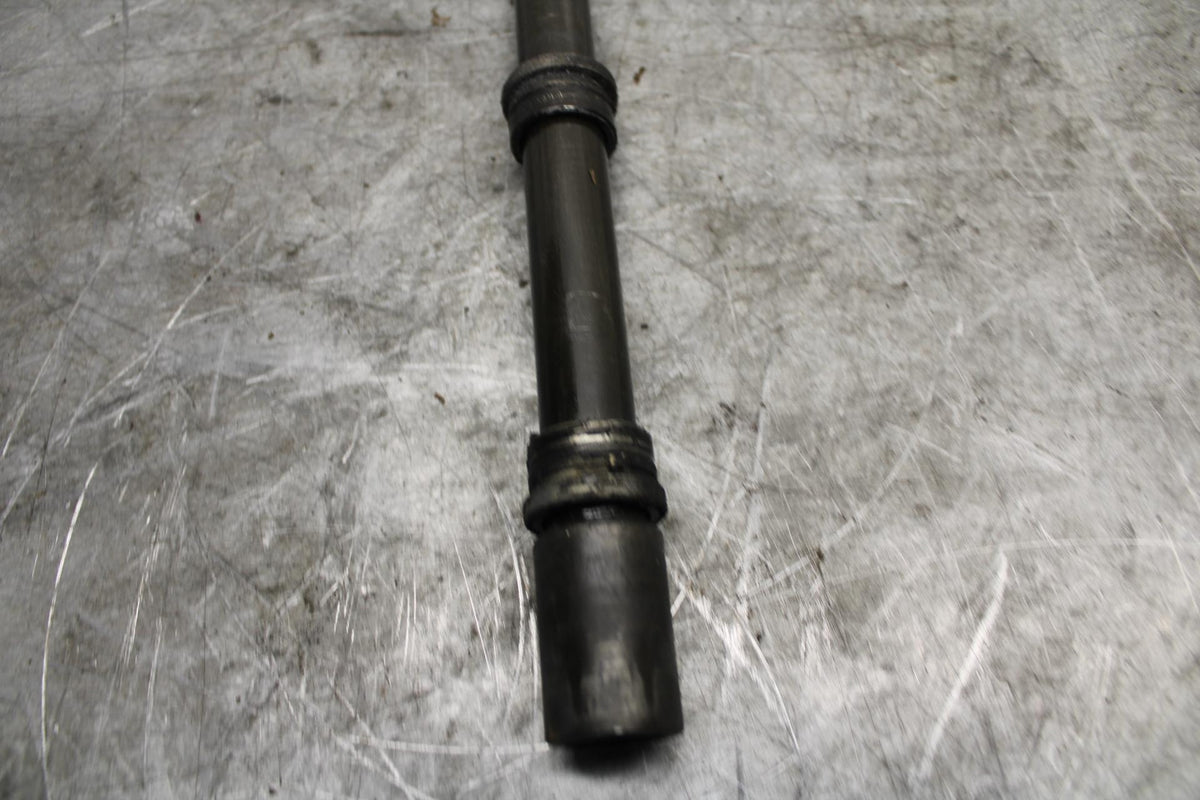 2002 Yamaha YZF R6 FRONT WHEEL RIM AXLE PIVOT BOLT 4XV-25181-00-00 BB545