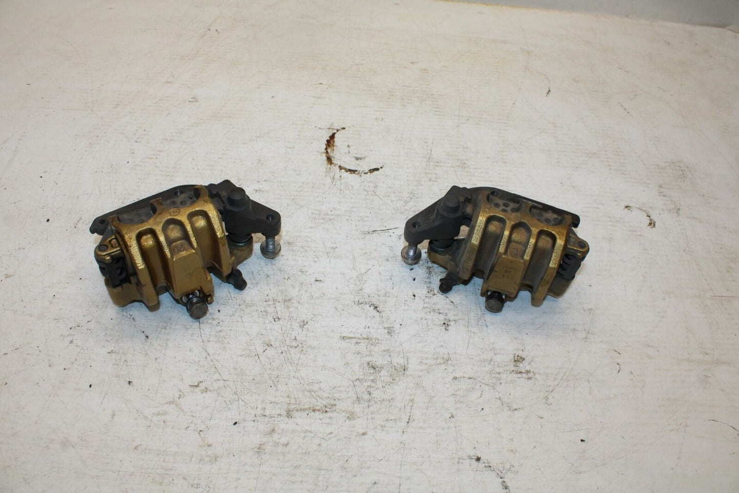 07-16 TRIUMPH STREET TRIPLE RIGHT LEFT FRONT BRAKE CALIPER SET PAIR BB361