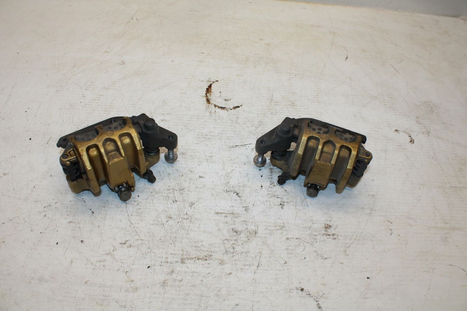 07-16 TRIUMPH STREET TRIPLE RIGHT LEFT FRONT BRAKE CALIPER SET PAIR BB361