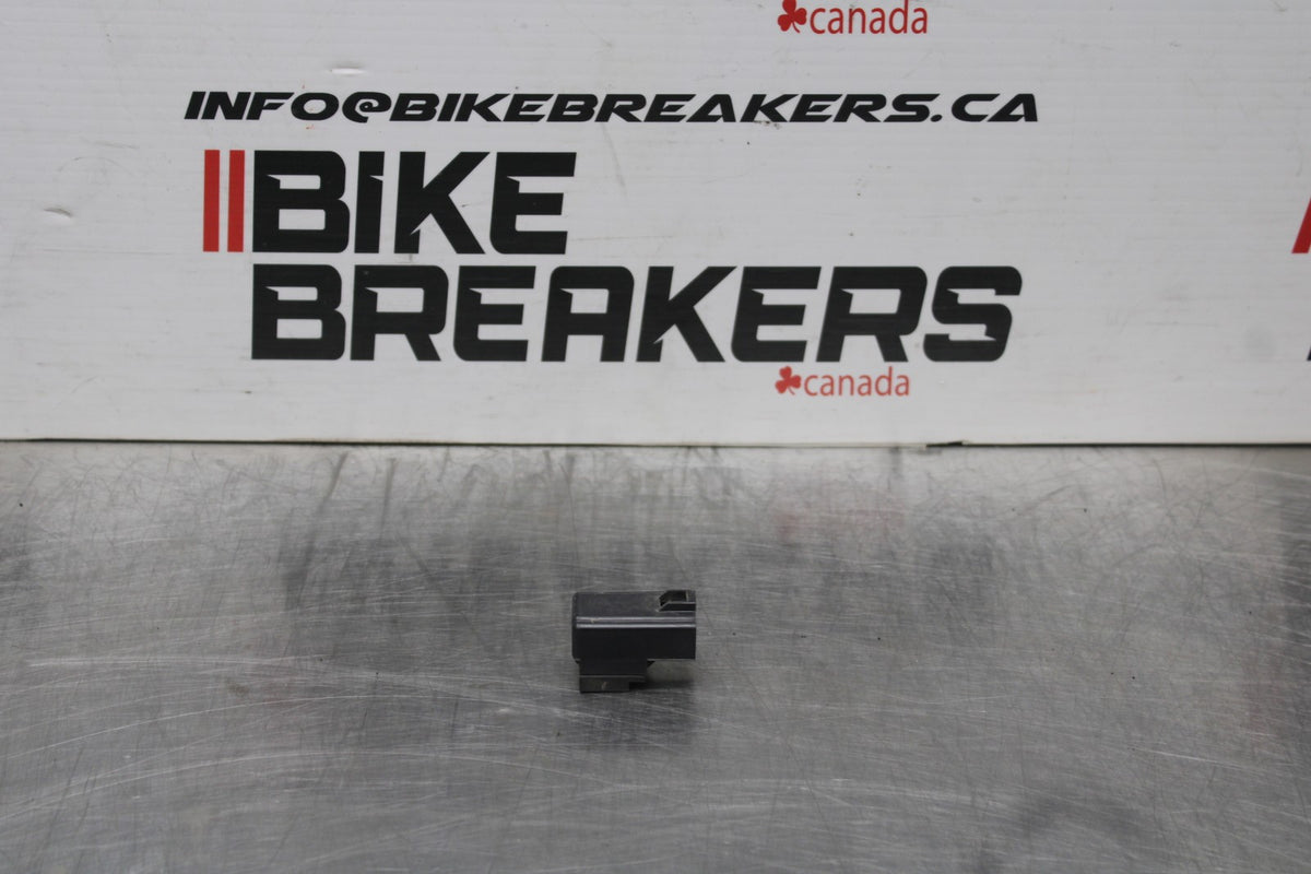 2006 Suzuki Boulevard C90 FUELPUMP RELAY SWITCH BB849