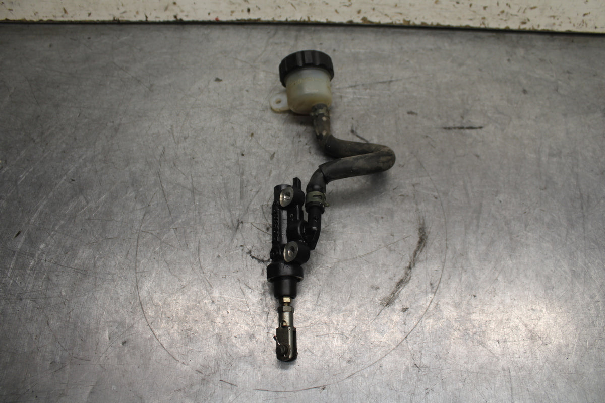 96-07 YAMAHA YZF600R REAR BACK BRAKE MASTER CYLINDER W RESERVOIR  BB746