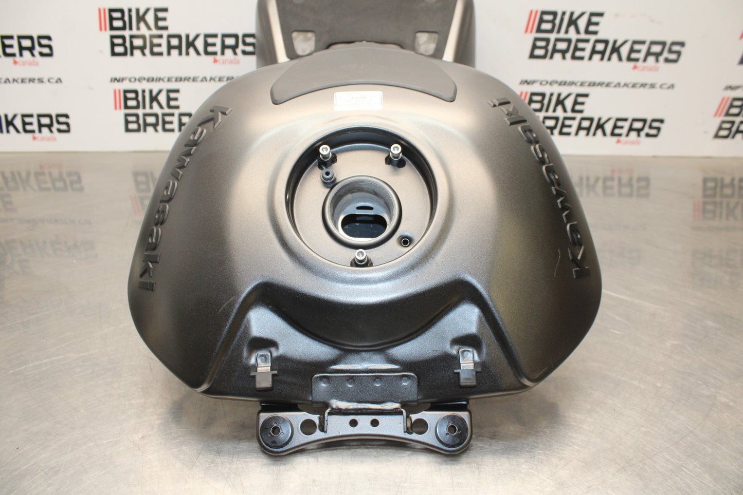 23-24 KAWASAKI NINJA ZX14R NEW!! GAS TANK FUEL CELL PETROL RESERVOIR BB764