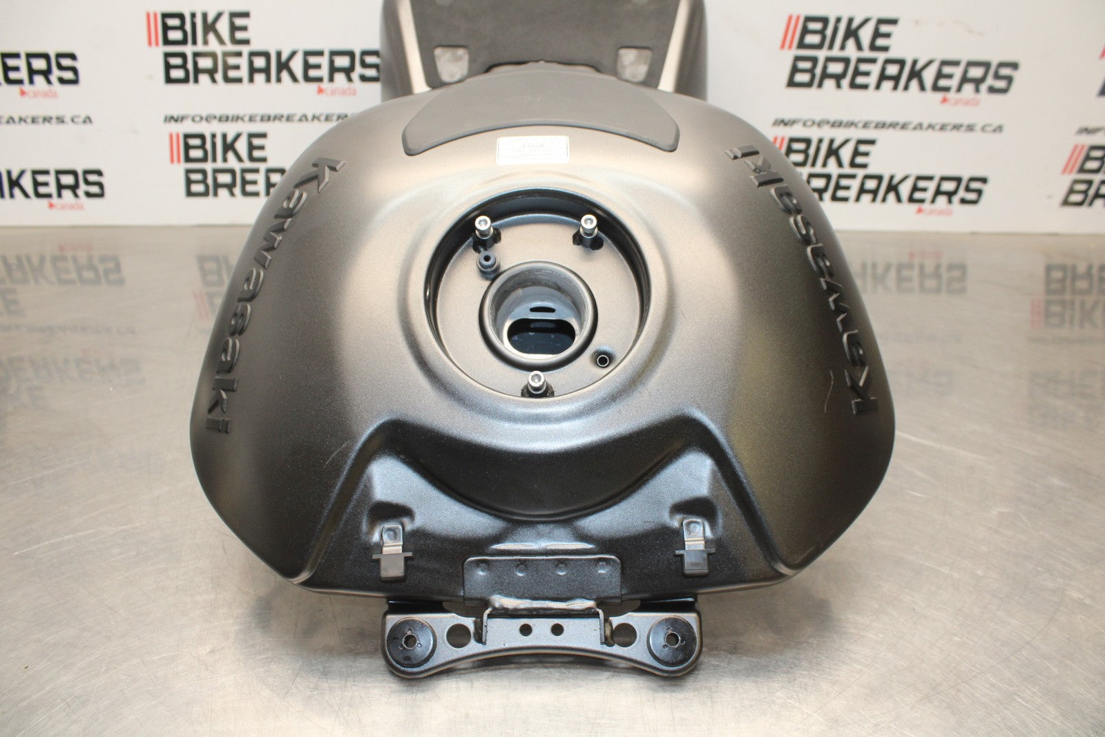 23-24 KAWASAKI NINJA ZX14R NEW!! GAS TANK FUEL CELL PETROL RESERVOIR BB764