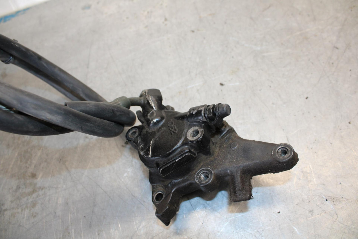 96-03 KAWASAKI NINJA ZX7R CLUTCH SLAVE PISTON CYLINDER BB438