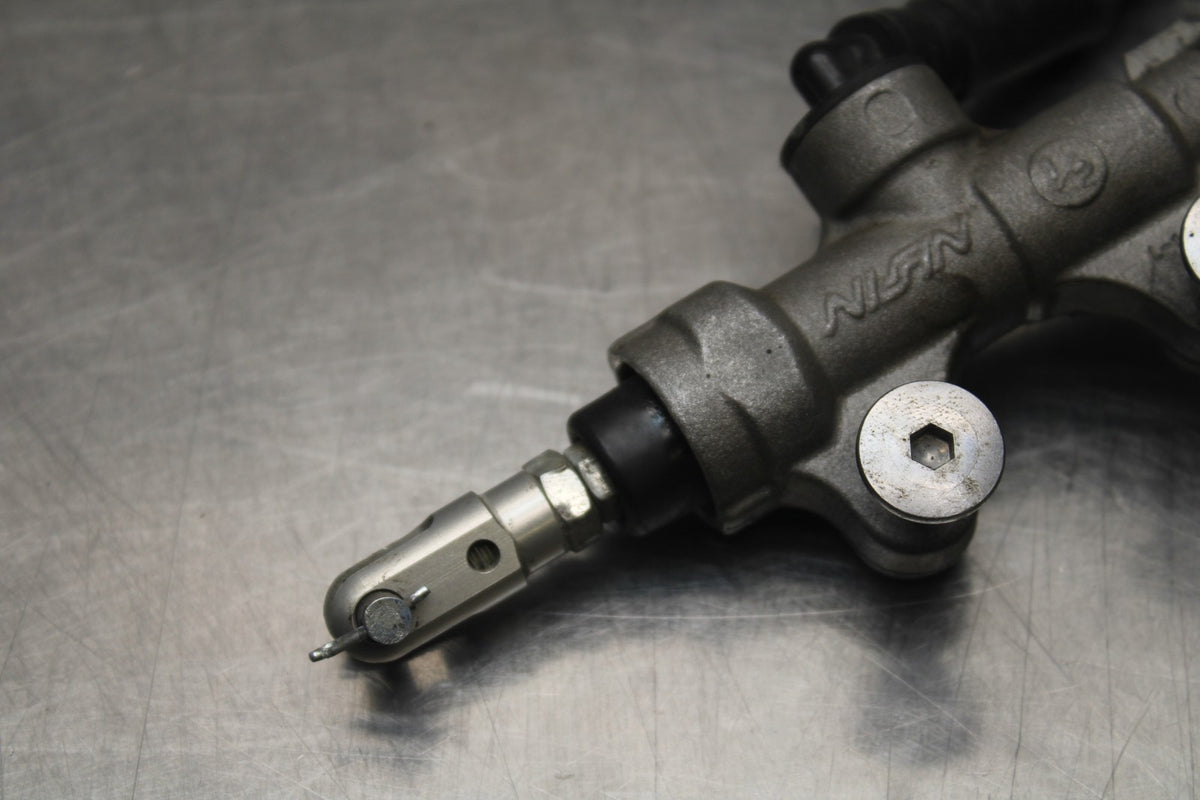08-16 YAMAHA YZF R6 REAR BACK BRAKE MASTER CYLINDER W RESERVOIR BB798