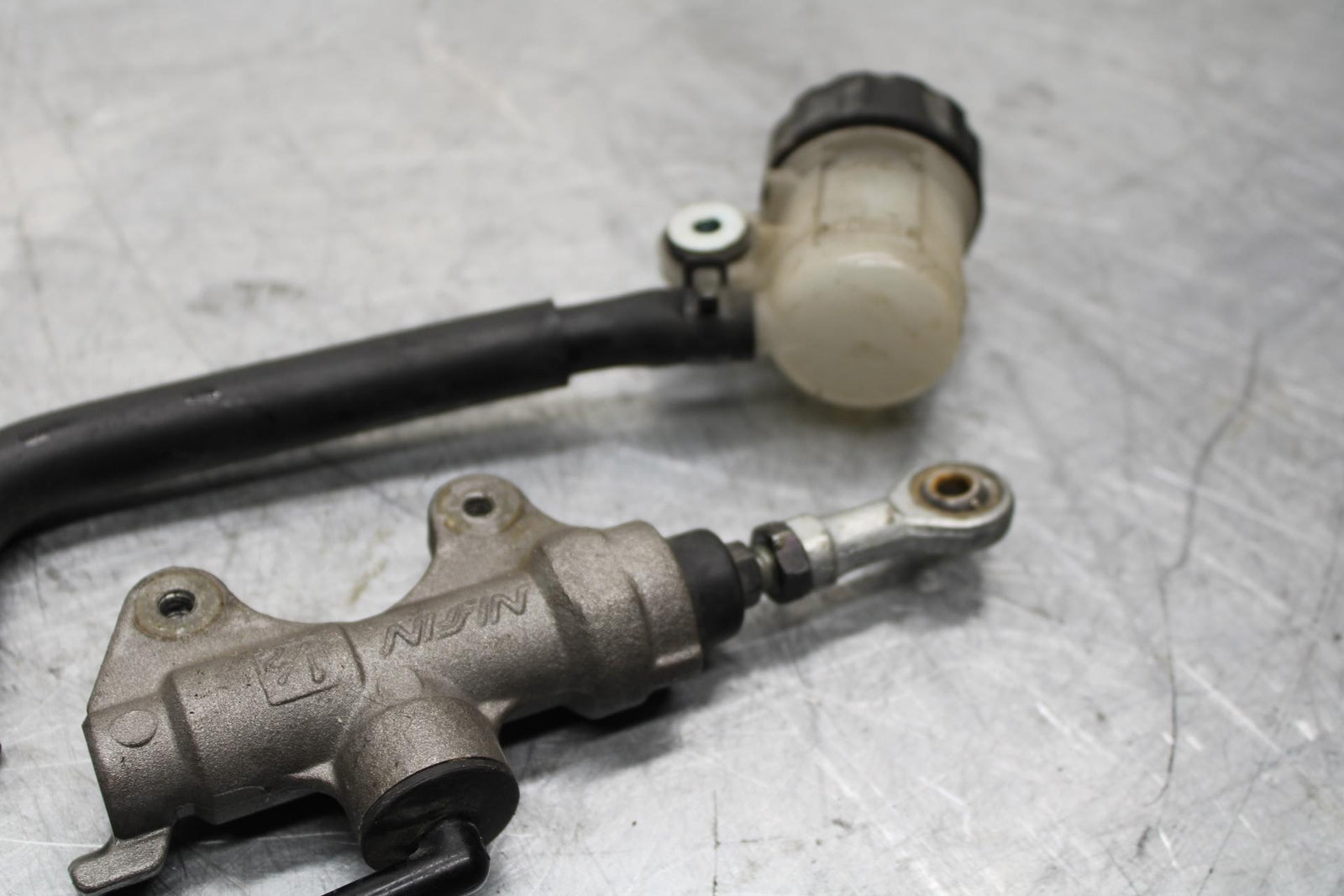 09-14 YAMAHA YZF R1 REAR BACK BRAKE MASTER CYLINDER W RESERVOIR BB448