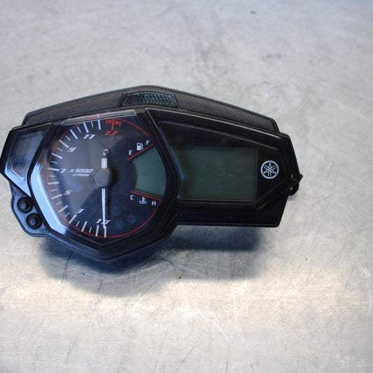17-18 YAMAHA YZF R3 SPEEDO TACH GAUGES DISPLAY CLUSTER SPEEDOMETER  BB438 