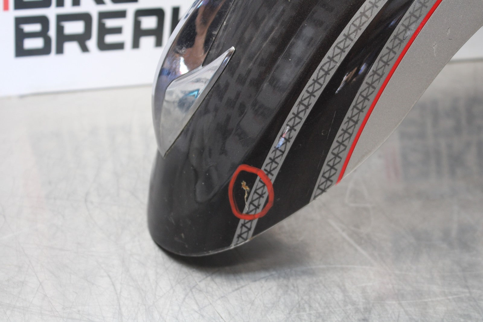 05-06 VICTORY KINGPIN DELUXE FRONT WHEEL FENDER BB195