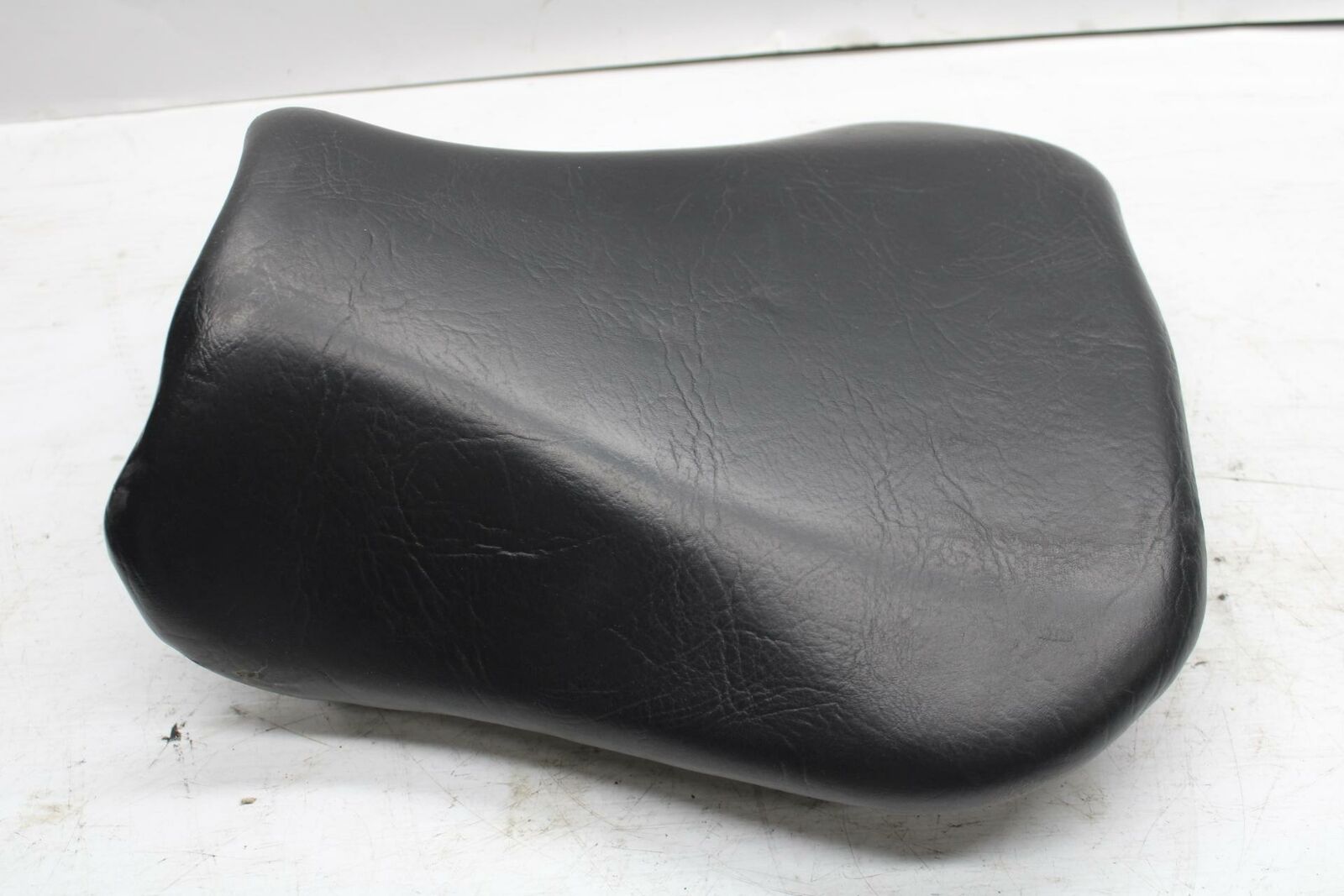 04-05 SUZUKI GSXR750 FRONT DRIVERS SEAT PAD SADDLE PILLION BB270