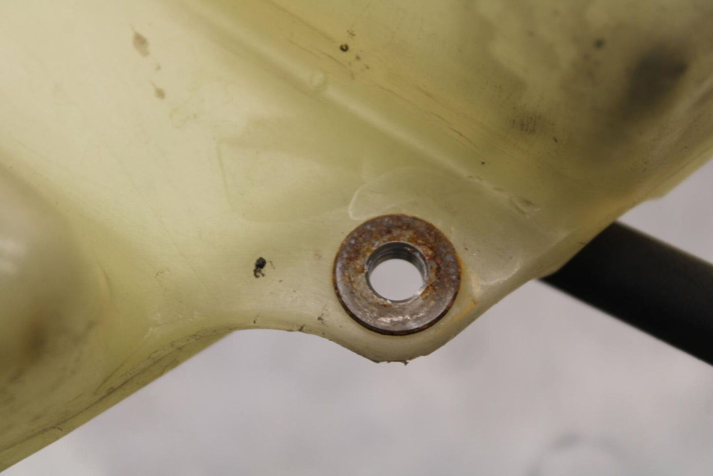 2011 Kawasaki Ninja ZX6R ZX600R COOLANT WATER TANK RESERVOIR BOTTLE  BB587