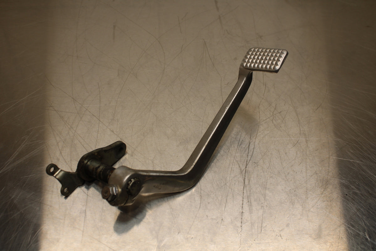 86 SUZUKI GS750ES RIGHT REARSET BRAKE FOOT PEDAL BB140