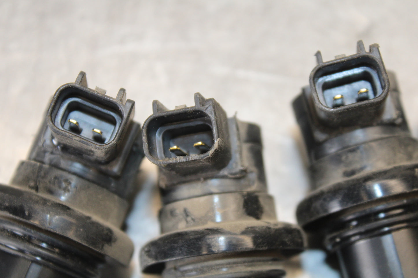 09-14 YAMAHA YZF R1 IGNITION COILS COIL SPARK PLUG CAPS 14B-82310-00-00 BB696