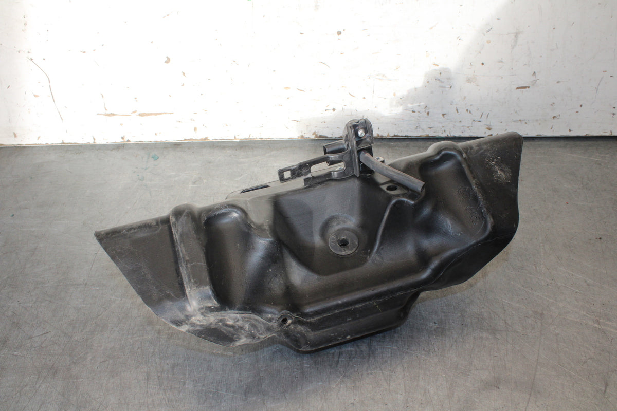 09-14 YAMAHA YZF R1 RAM AIR INTAKE TUBE DUCT BB696