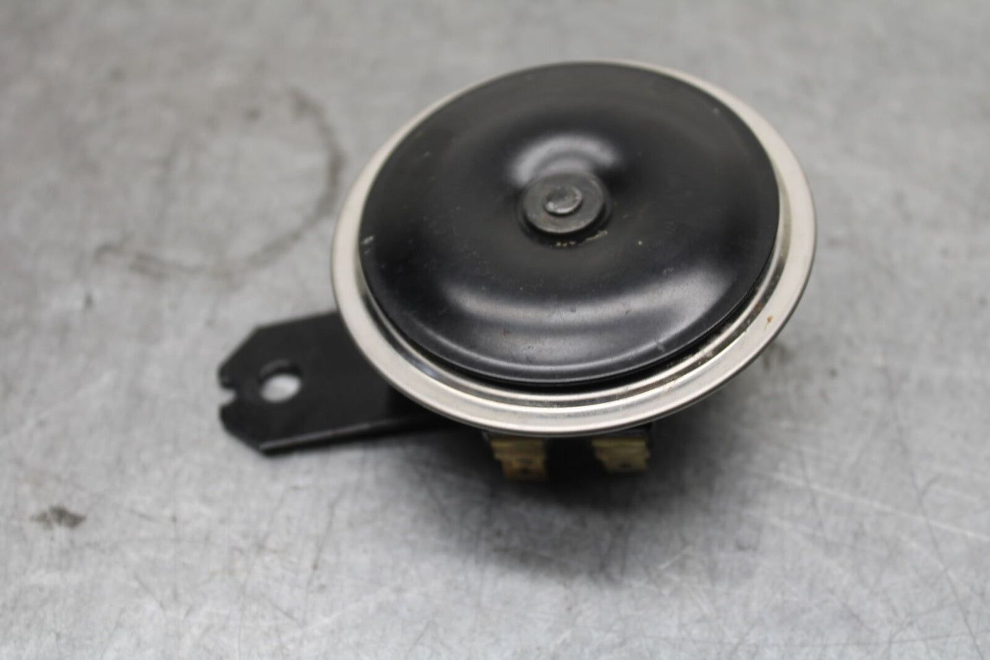 22-24 YAMAHA XSR900 HORN SIGNAL BB683