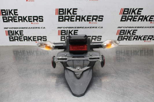 15-19 HONDA CBR300R REAR BACK FENDER MUD GUARD BB800