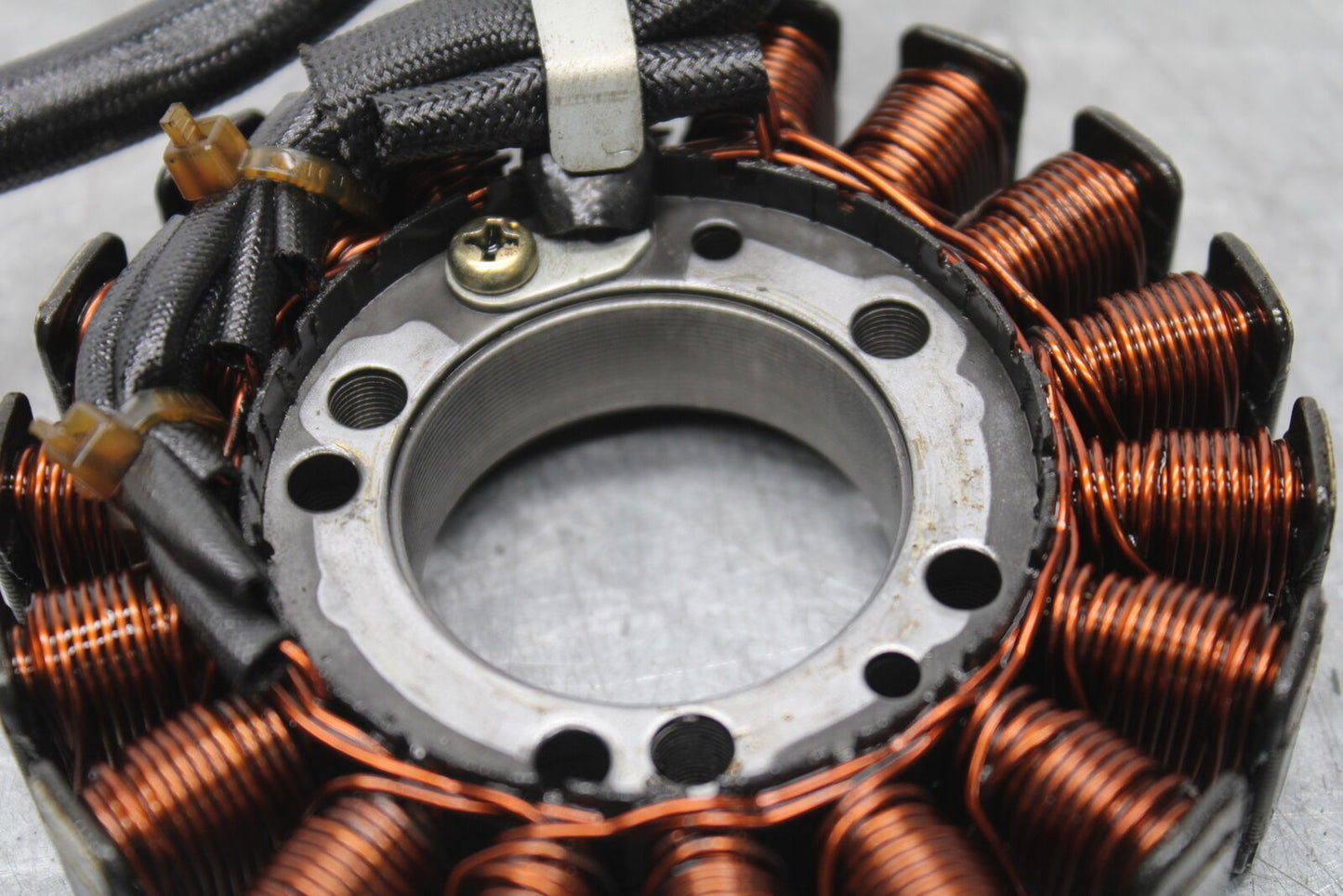 2004 Yamaha Raptor 660R YFM660R STATOR GENERATOR ALTERNATOR MAGNETO BB695