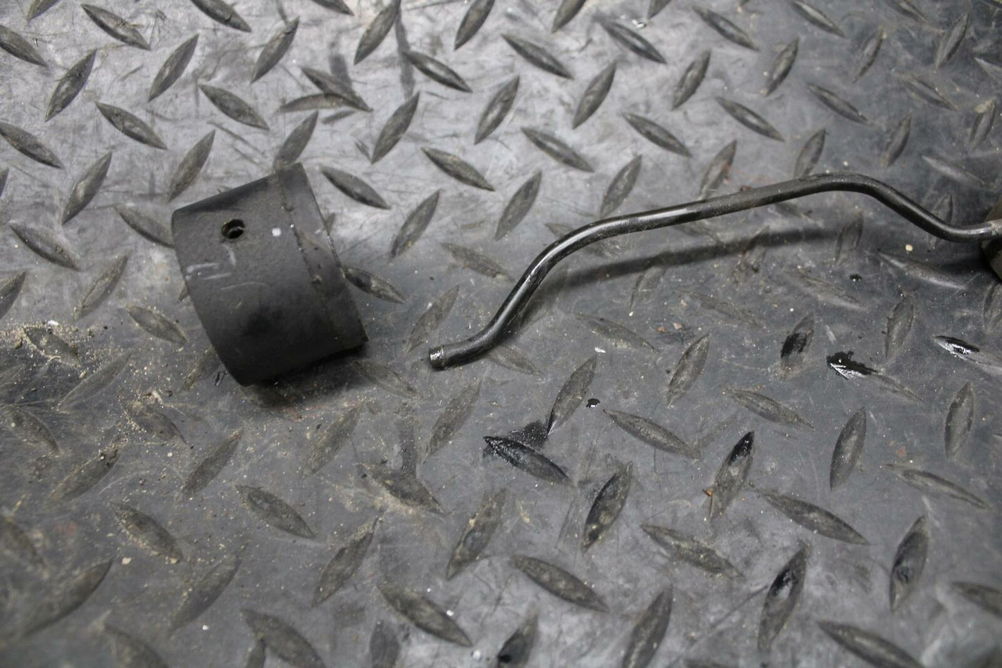 86 SUZUKI GS750ES FRONT FORKS LINK BALANCER BB233