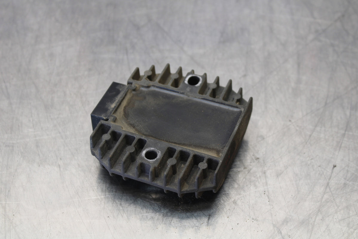 96-07 YAMAHA YZF600R RECTIFIER VOLTAGE REGULATOR BB158