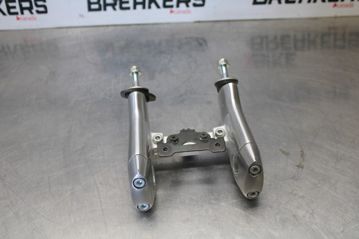 07 SUZUKI BOULEVARD M50 HANDLEBAR RISERS BB897