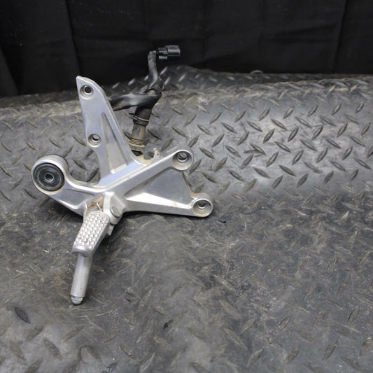 10-11 HONDA CBR1000RR RIGHT REARSET REAR SET DRIVER FOOT PEG REST STOP BB228