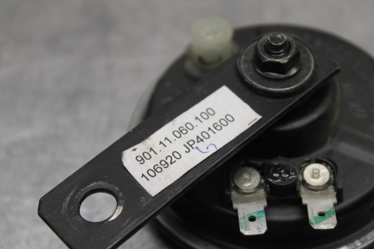 17-24 KTM 390 DUKE HORN SIGNAL BB734