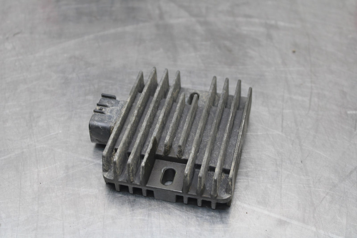 08-16 YAMAHA YZF R6 RECTIFIER VOLTAGE REGULATOR BB798