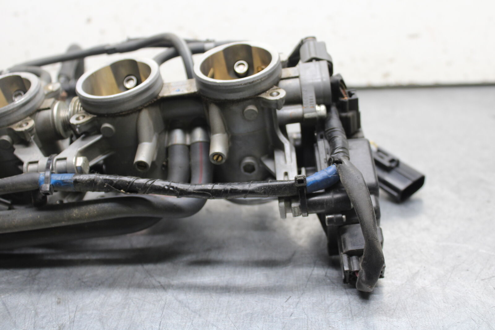 11-24 SUZUKI GSXR750 MAIN FUEL INJECTORS / THROTTLE BODIES 13406-15J00 BB714