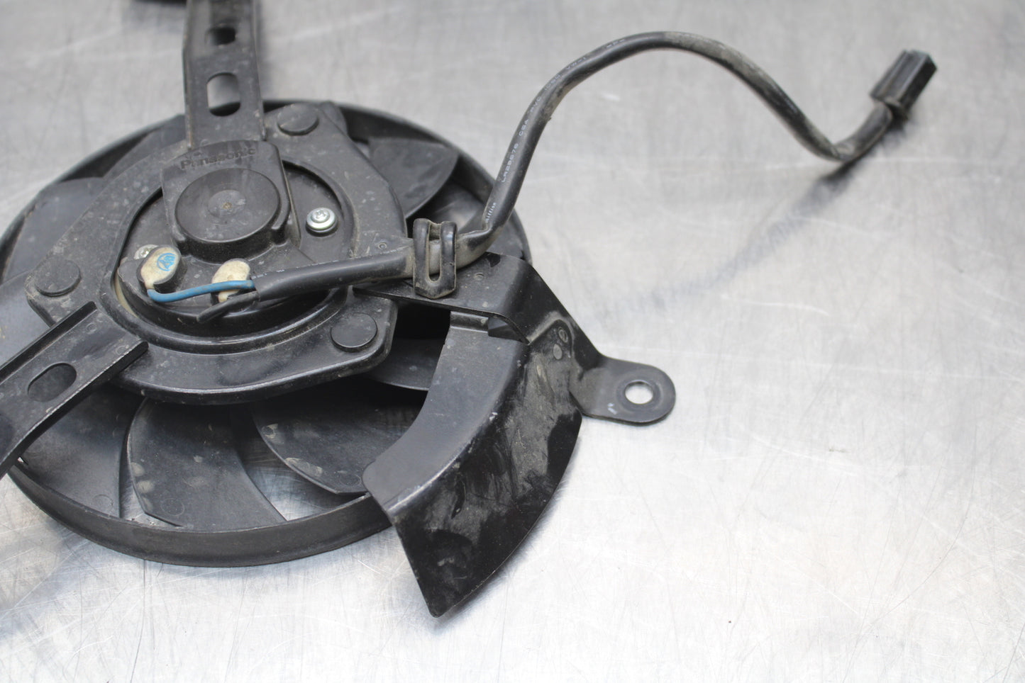14-17 YAMAHA FZ07 ENGINE RADIATOR COOLING FAN BB162