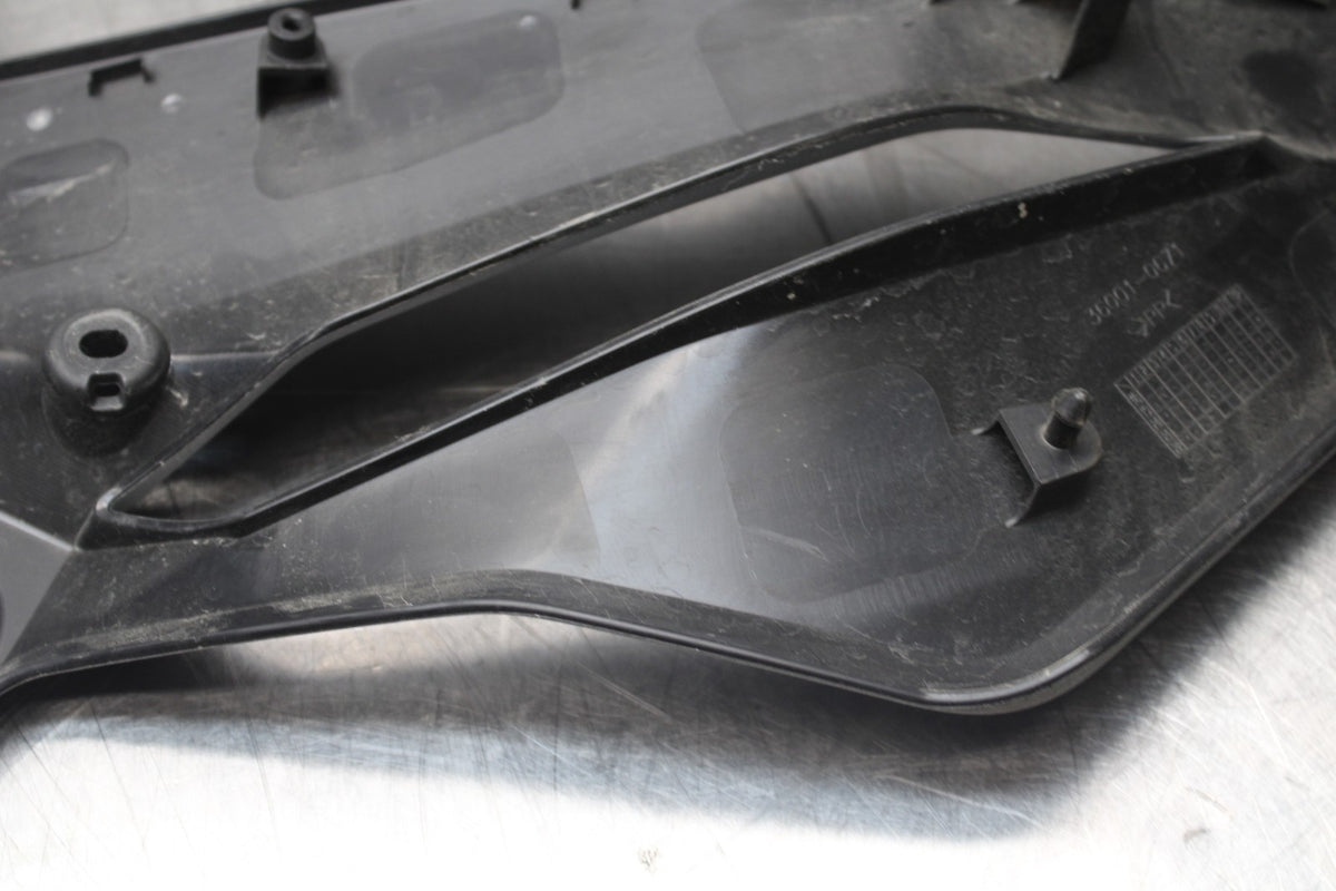 18-26 KAWASAKI Z400 RIGHT MID UPPER SIDE FAIRING COWL PLASTIC BB852