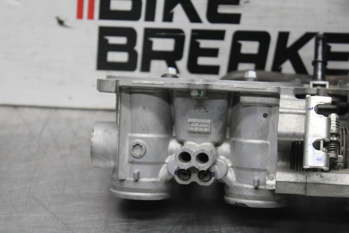 18 HONDA CBR650F MAIN FUEL INJECTORS / THROTTLE BODIES BB946