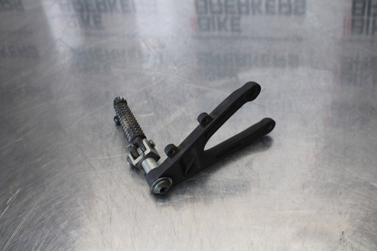 07-08 YAMAHA YZF R1 LEFT REARSET REAR SET DRIVER FOOT PEG REST STOP BB160