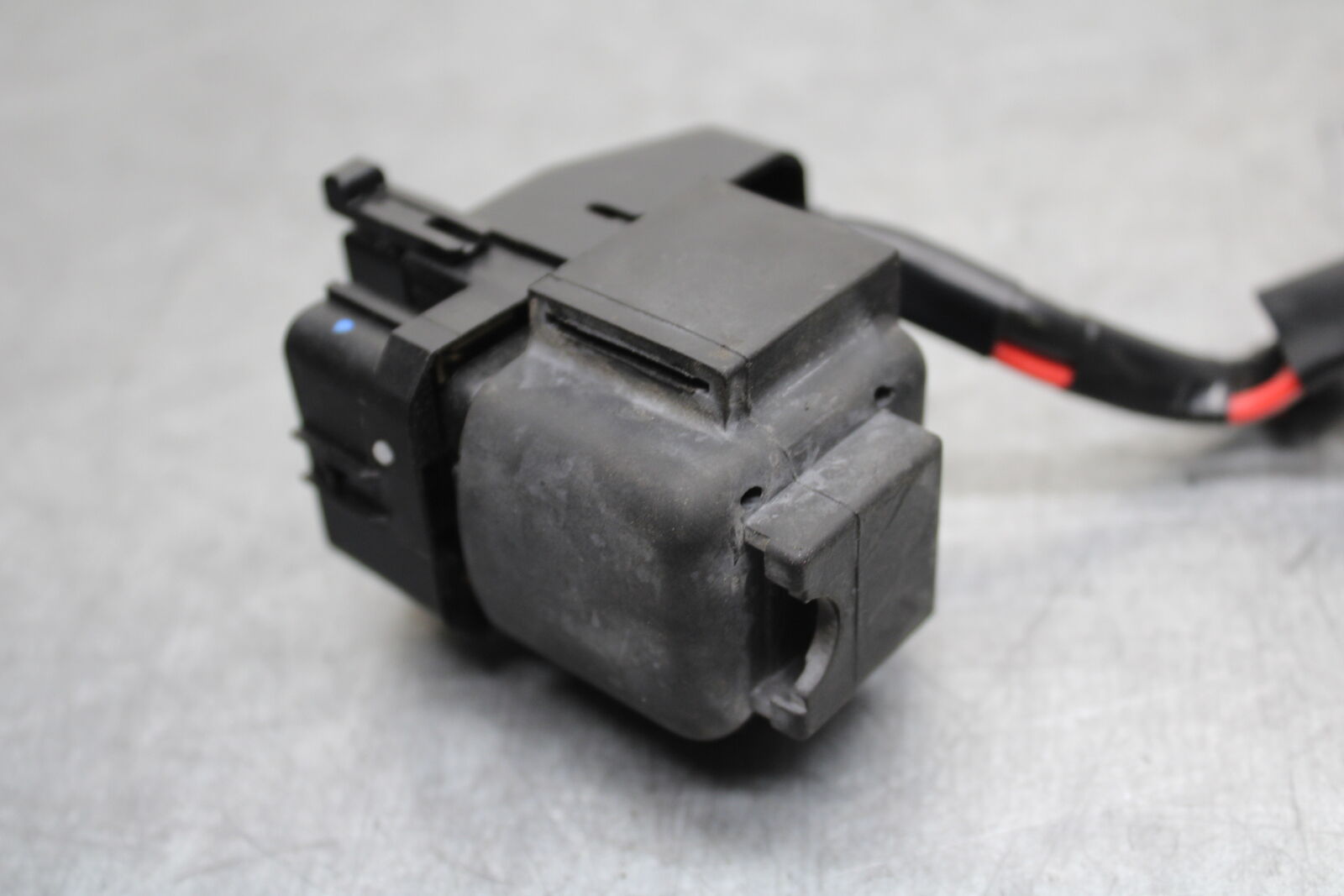 16 KAWASAKI NINJA ZX10R STARTER RELAY  27010-0773 BB650