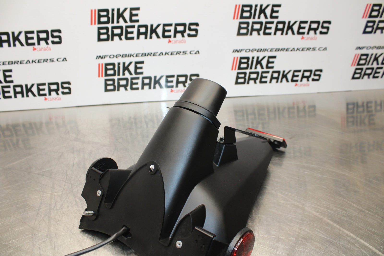 23-24 KAWASAKI NINJA ZX14R NEW!! REAR BACK FENDER MUD GUARD BB153