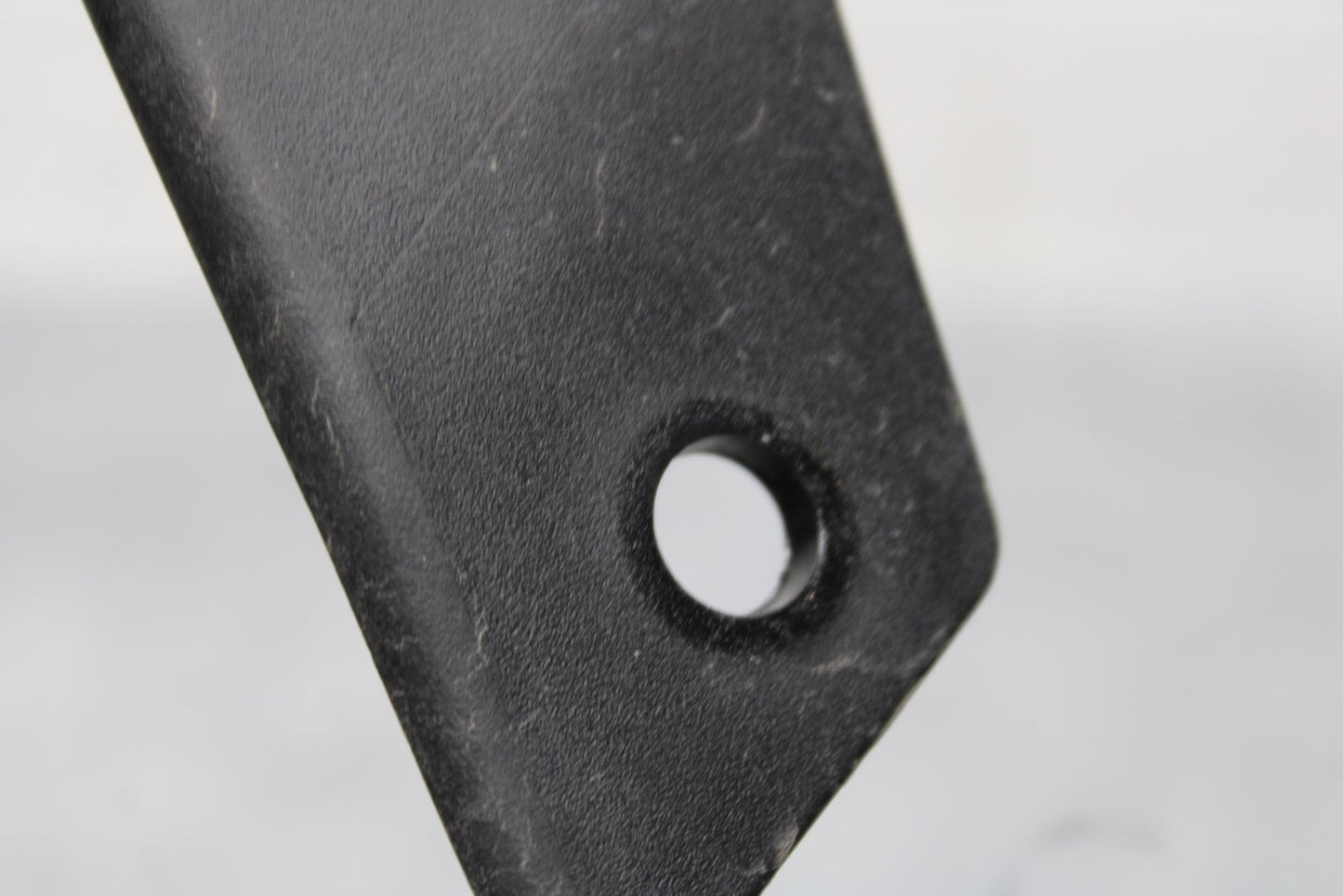 20 KAWASAKI Z400 ER400 ABS REAR BACK DRIVE CHAIN GUARD COVER SHIELD BB586