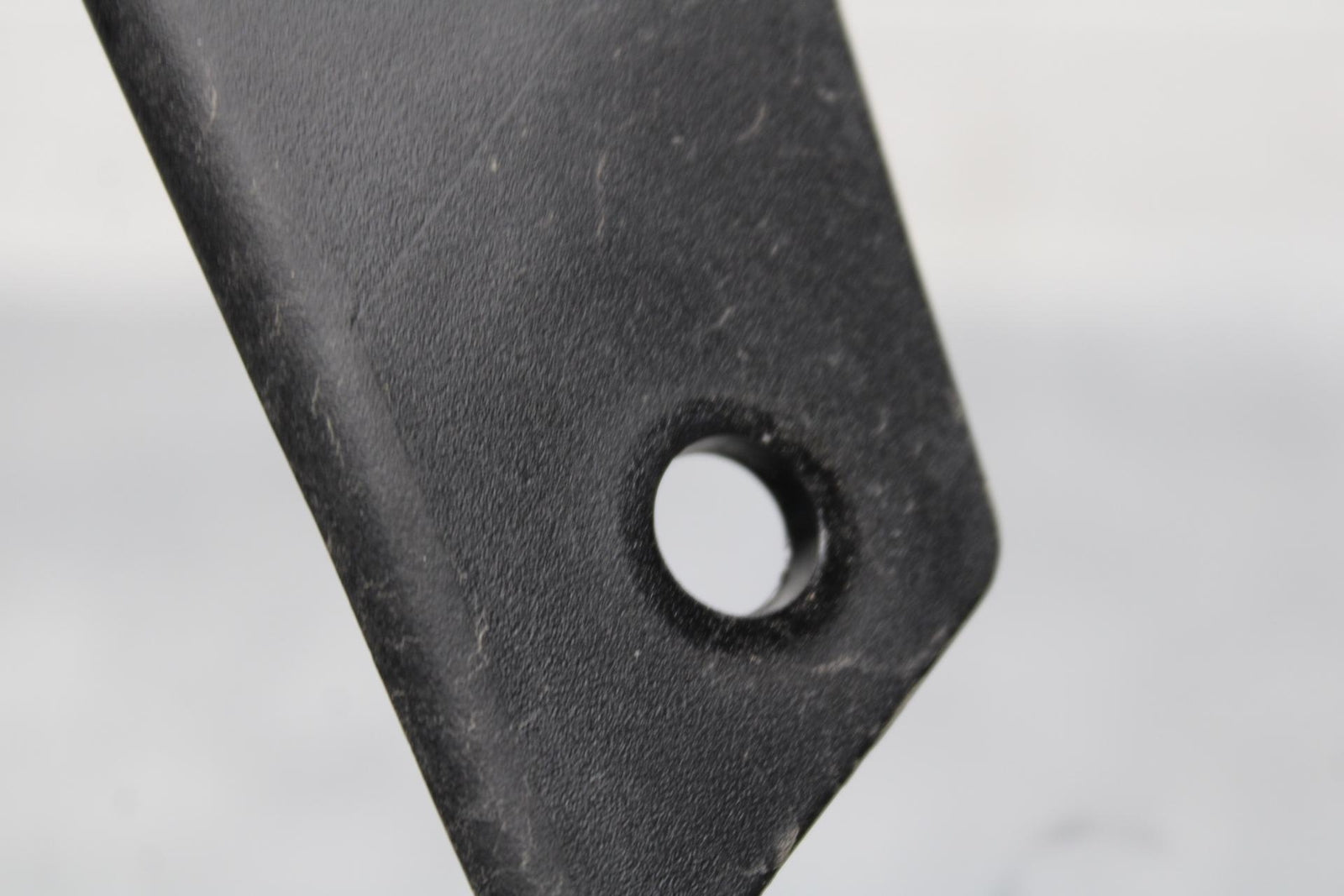 20 KAWASAKI Z400 ER400 ABS REAR BACK DRIVE CHAIN GUARD COVER SHIELD BB586