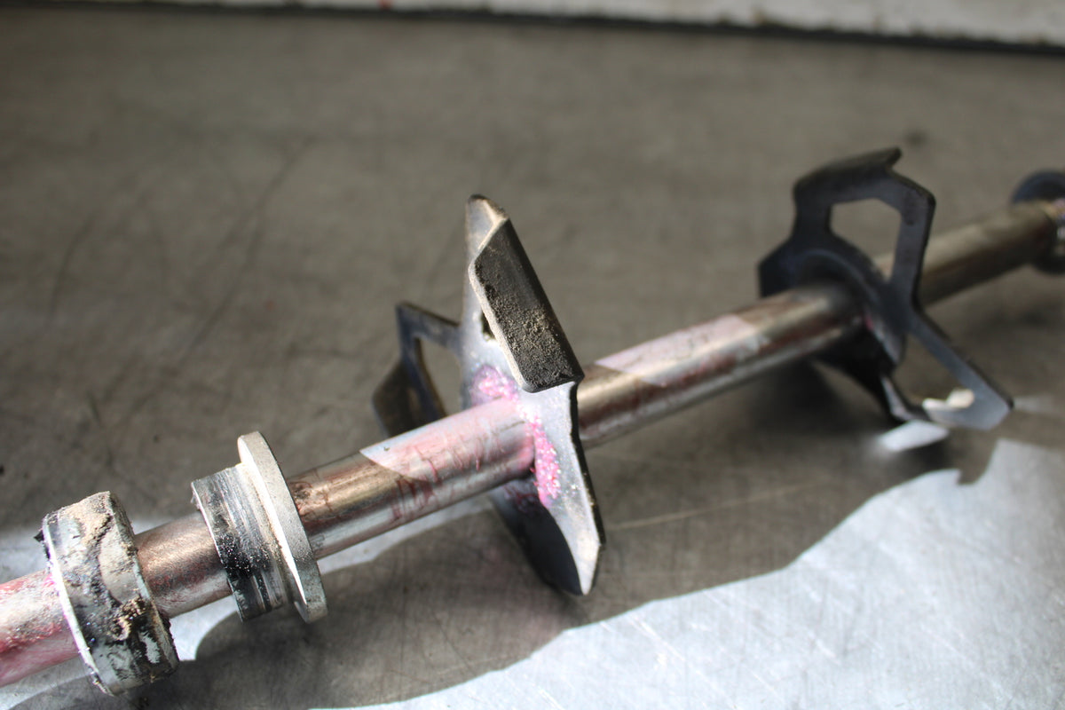 19-22 KAWASAKI Z400 REAR AXLE BACK WHEEL RIM PIVOT BOLT AXEL BB708